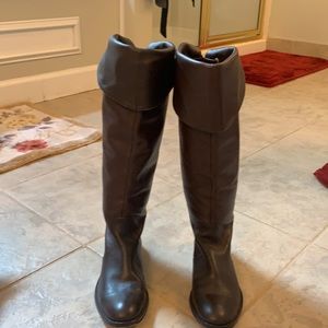 Beautiful Dark brown COACH boots